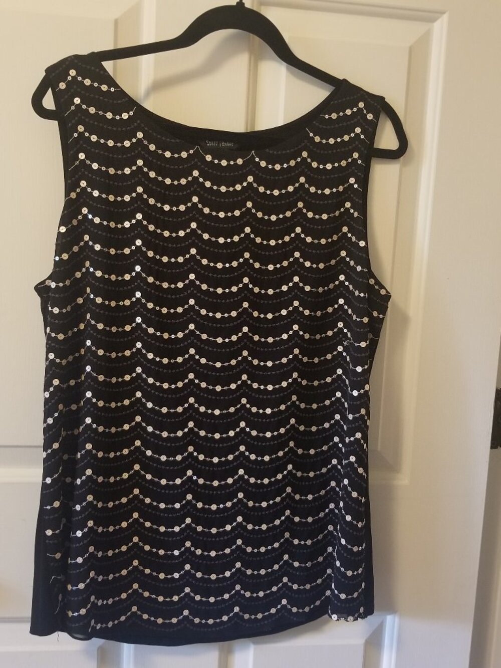 WHITE HOUSE/BLACK MARKET TOP L